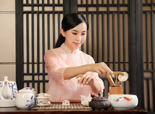 经常去海口靠谱男士会馆，这家私藏已久的店推荐给你